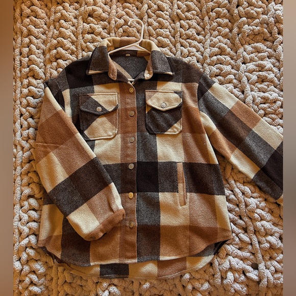 Women’s Oversized Flannel - Picture 1 of 1